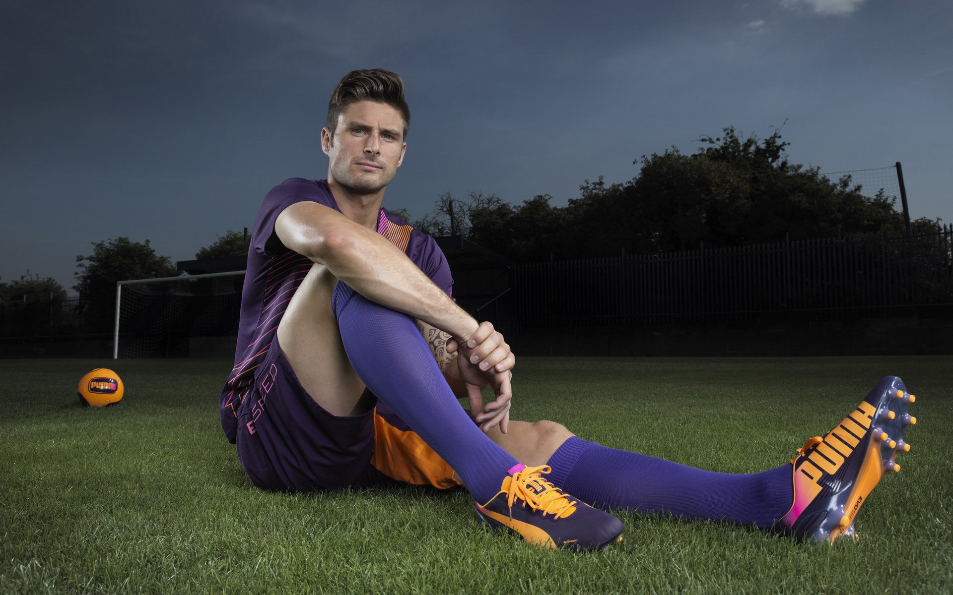 篮球运动装备品牌持续推出创新产品，篮球运动器材